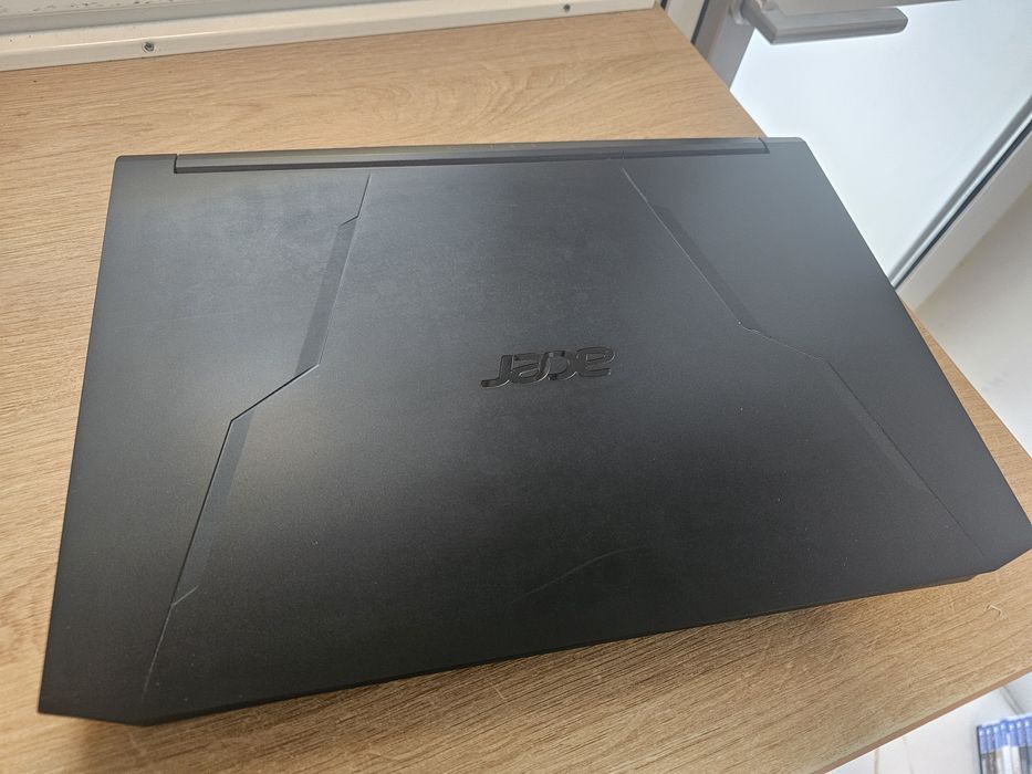 Laptop Acer nitro 5 rtx 3050