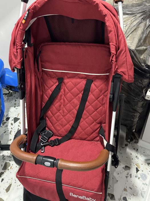 Продам прогулочную коляску