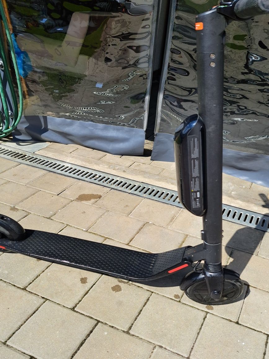 Trotineta electrica Segway Ninebot