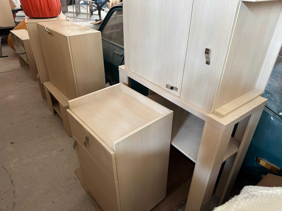 Vand mobila, diverse corpuri / vand mobilier