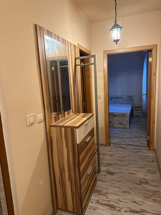 Тристаен апартамент в Центъра