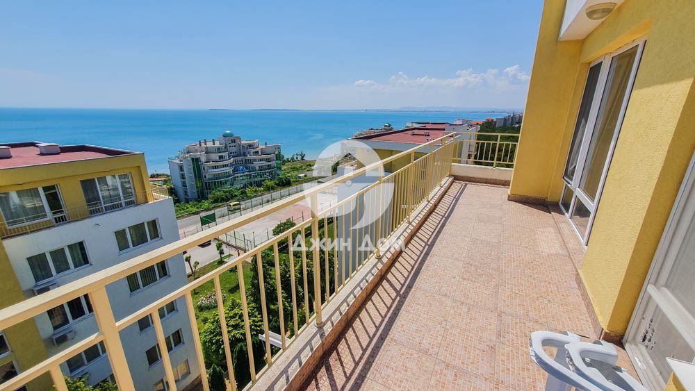 Продава се Двустаен апартамент в Свети Влас - 63 кв.м за 1175 €/кв.м - Снимка #8