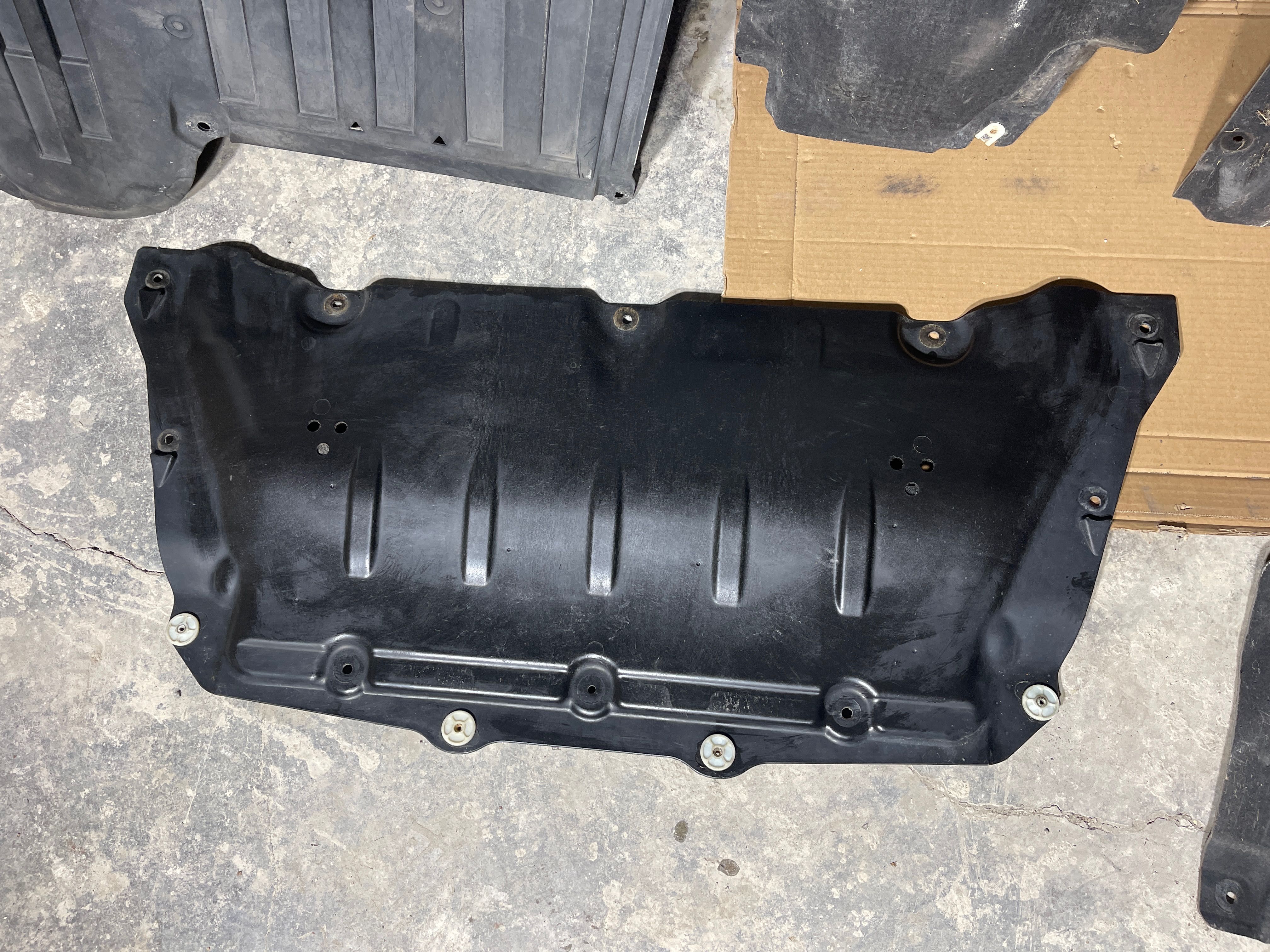 Scut Motor, caroserie, caseta directie, evacuare BMW G30/31