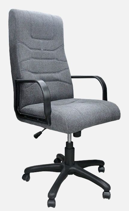 Продаются офисные кресла (5 штук) — отличное состояние!