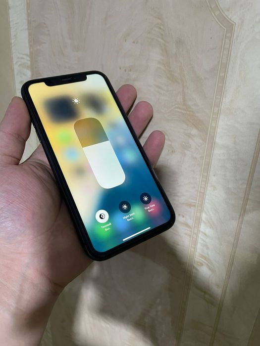 В продаже Айфон 11. 64GB