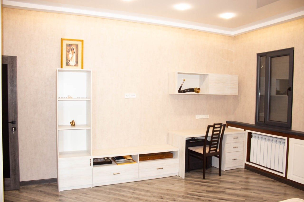 срочно сдается нежилое офис 120м2 4-комн метро буюк ипак йули