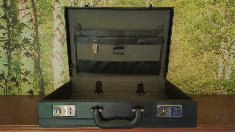 Vand geanta diplomat