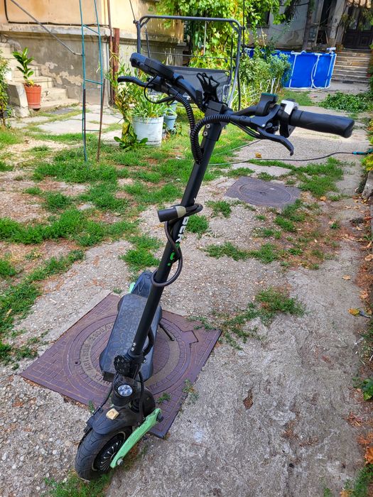 Trotineta electrica Cyberbot SR plus 50 km/h autonomie max 60km