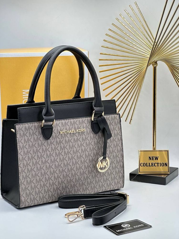 Geanta Michael Kors Noua !!! Dimensiuni 28/24 !!!
