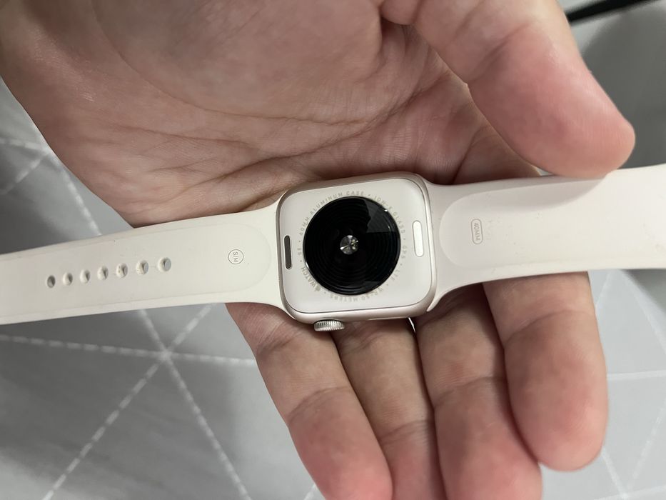 Apple Watch SE (2024) S/M, 40mm, Starlight