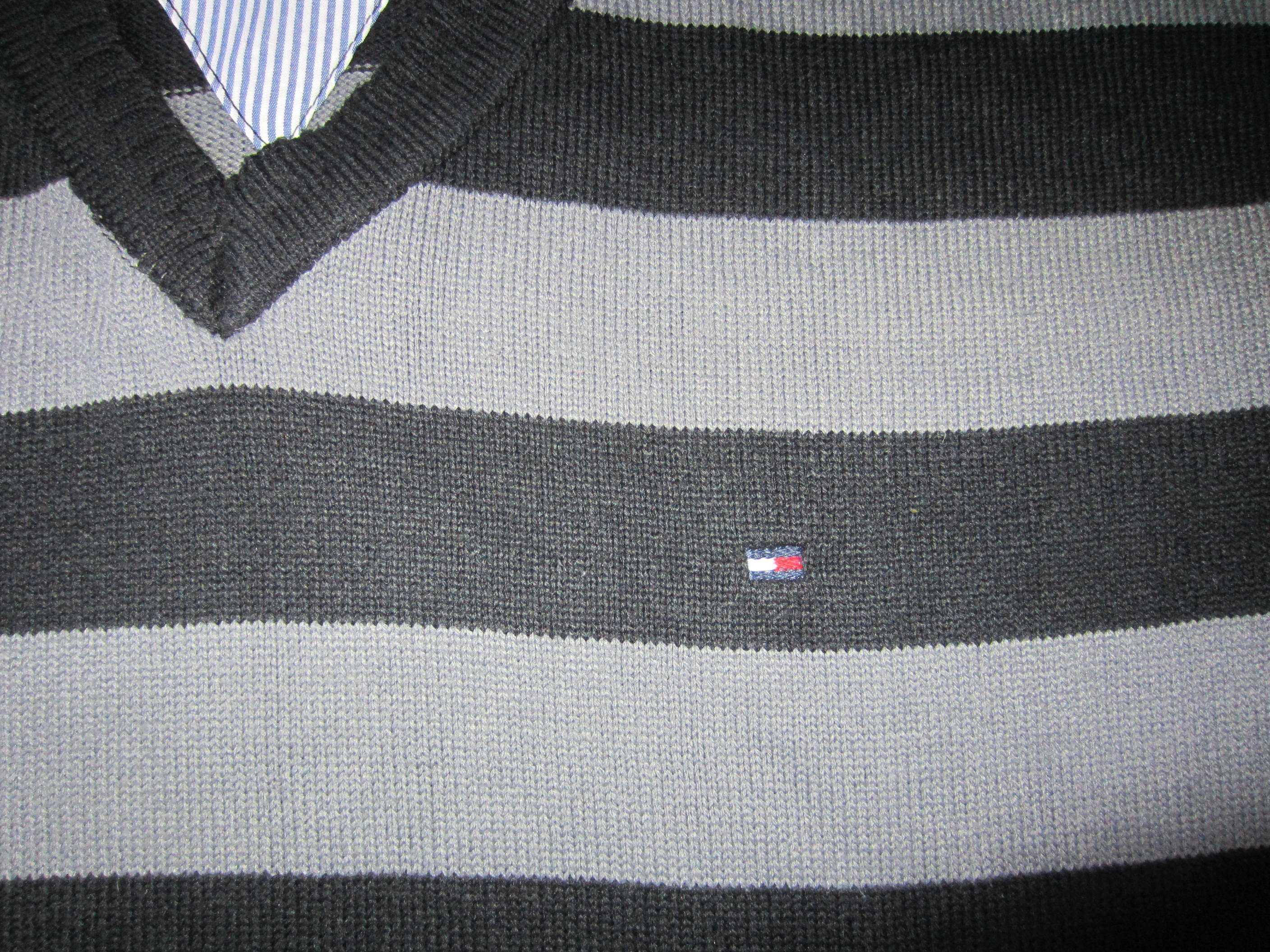 Pulover Tommy Hilfiger, masura XXL, stare foarte buna