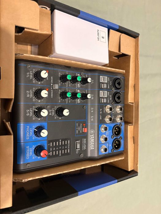 Mixer analogic Yamaha MG06