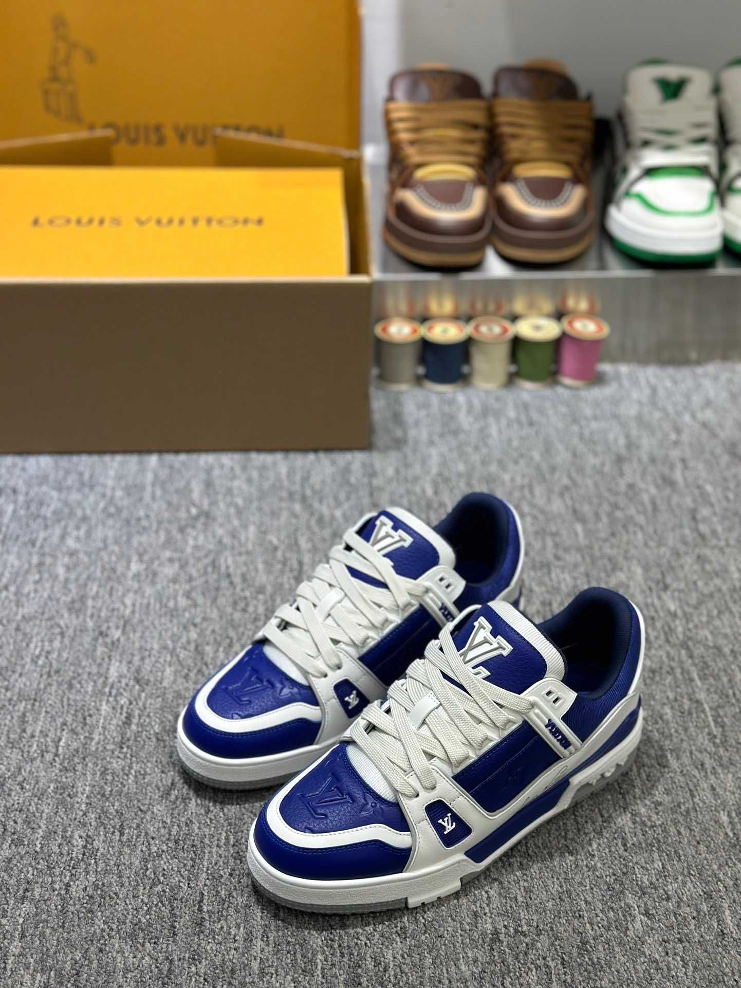Adidasi Louis Vuitton Trainer Premium