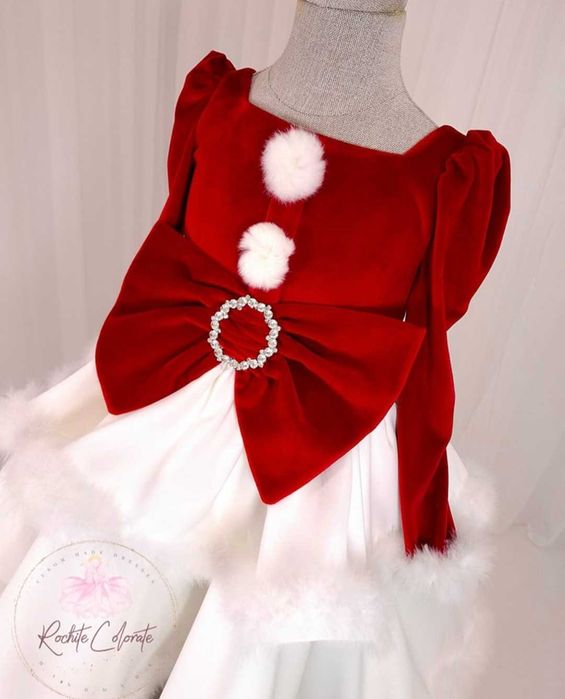 Rochita de Craciun pentru fetite