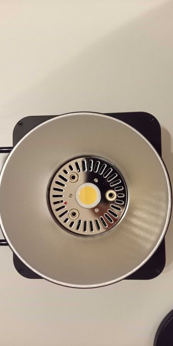 Flash Neewer Q4, Trigger Neewer QPRO-N (Nikon), softbox 90cm noi