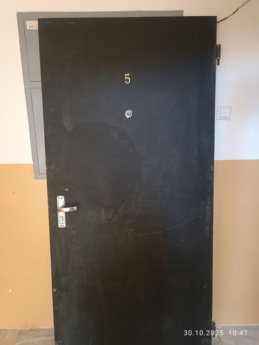 Входная дверь б/у