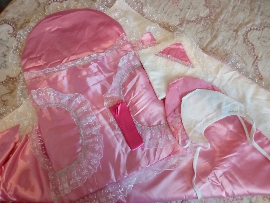 Продам конверт на выписку