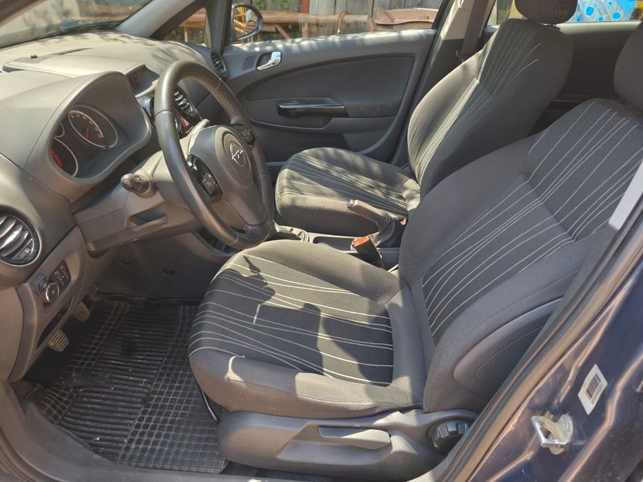 Opel Corsa  2011