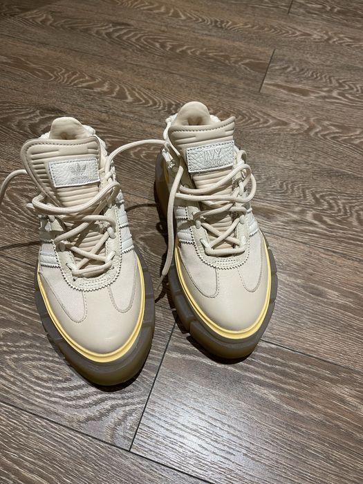 Adidas x Ivy Park 36 2/3