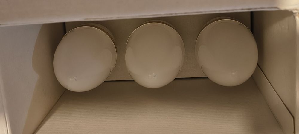 Set becuri Philips Smart Led RGB