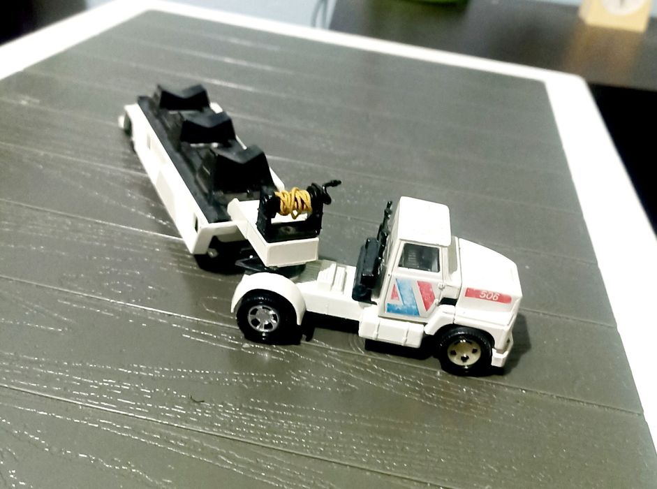 Метална количка  Тир с откачаща платформа  качествена за колекция 40 л