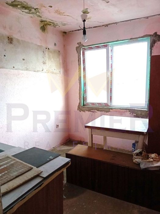 Продава се Тристаен апартамент в Варна, Автогара - 92 кв.м за 892 €/кв.м - Снимка #4