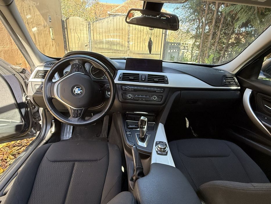 BMW Seria 3 F30 320 I