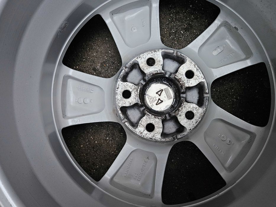 Оригинални лети джанти Hündai 16" 5x114,3