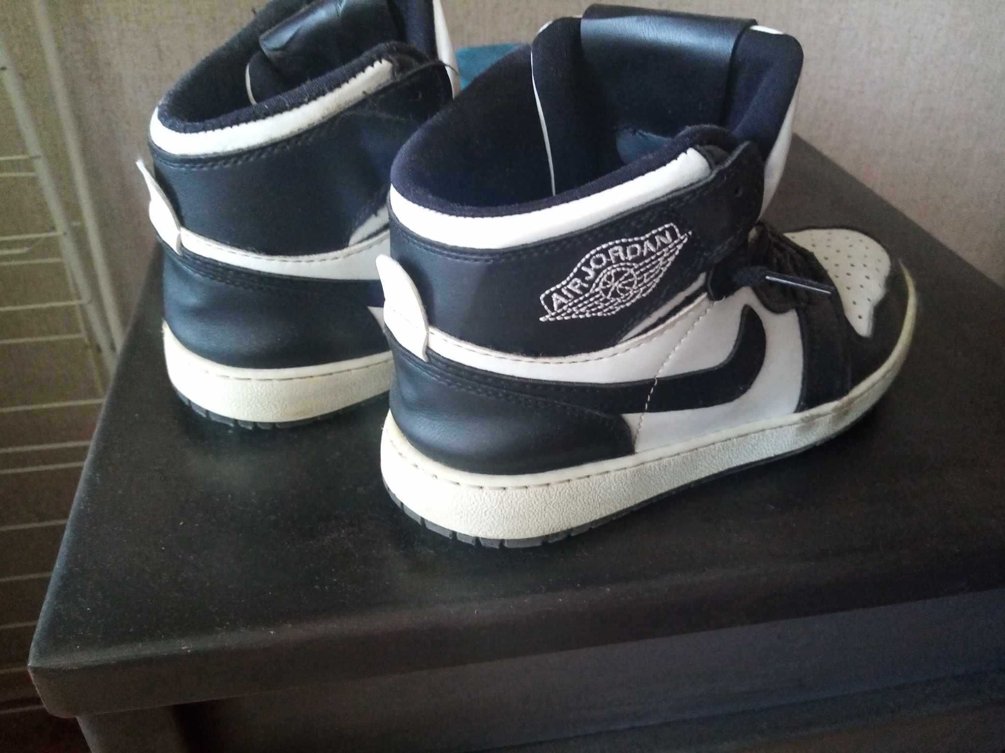 Маратонки AIR Gordan