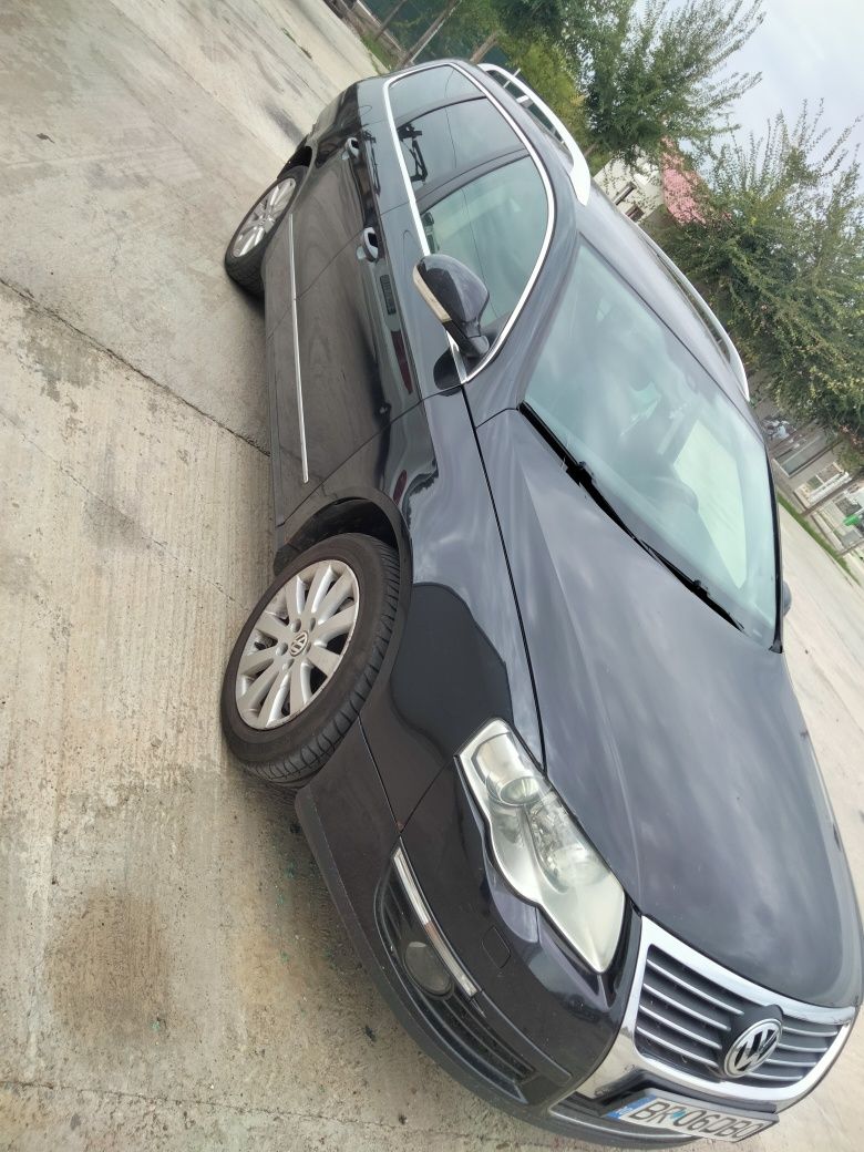 Dezmembrez ce passat B6 break automat 170 cai bmr