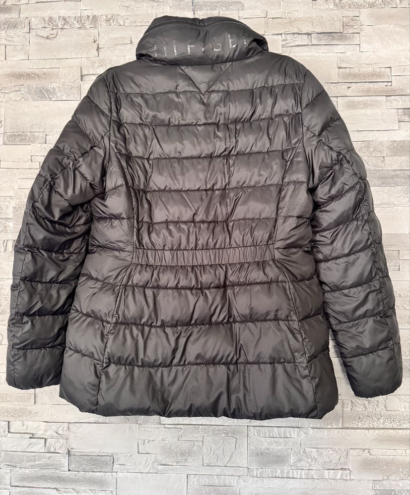 Tommy Hilfiger яке в размер L
