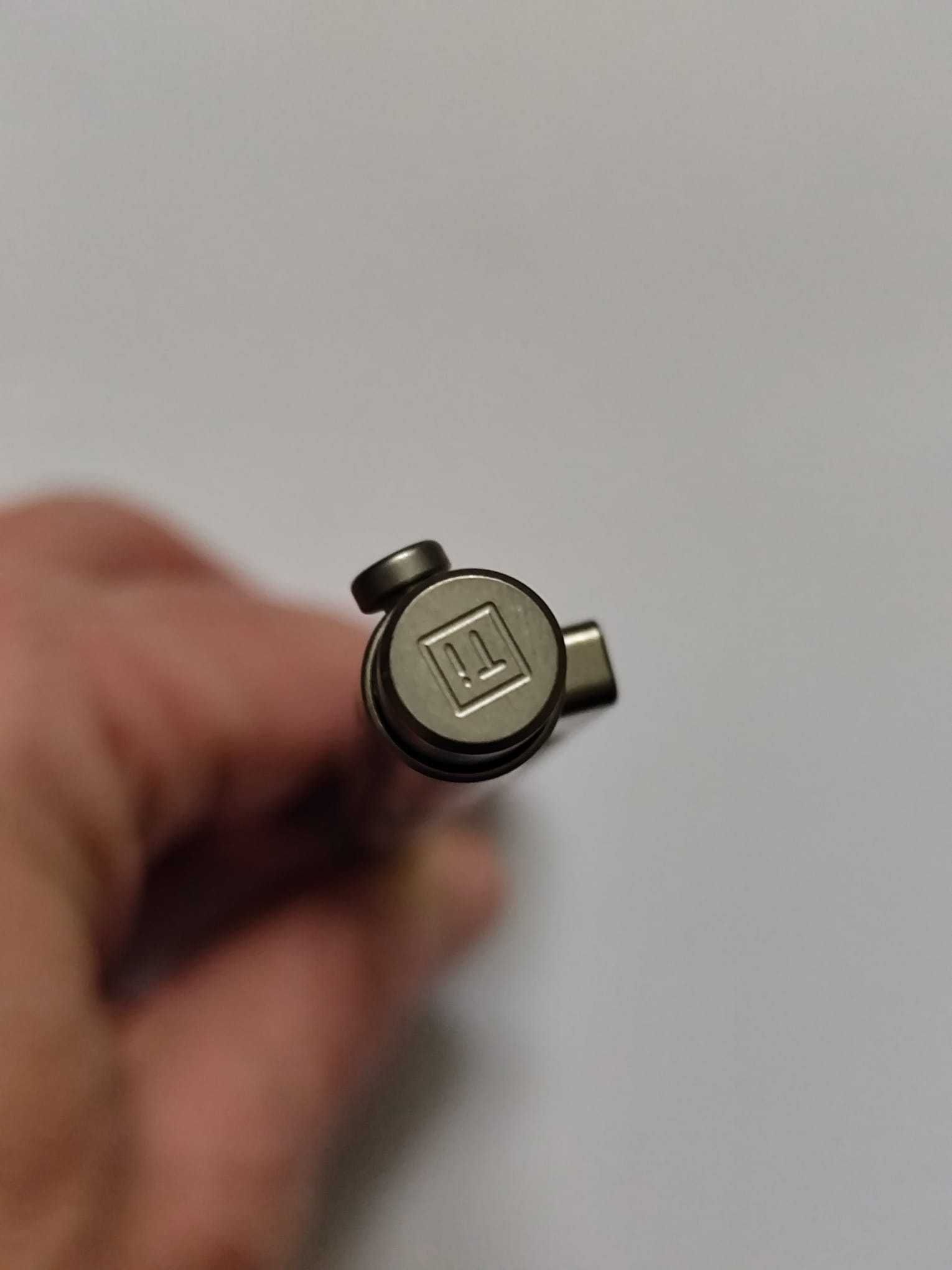 Pix din titan TC4
