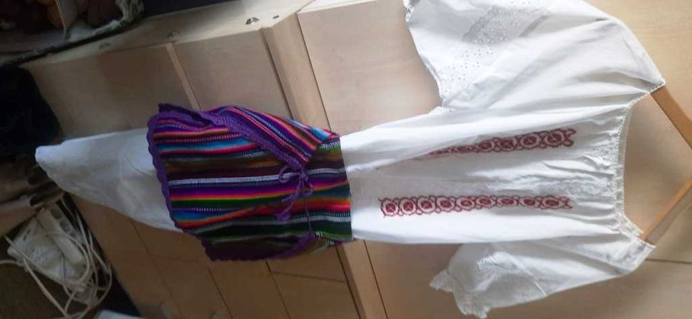 Ie cu Fusta si Fote pentru copila 10-12 ani