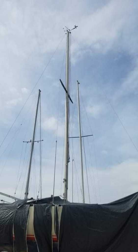 Ветроходна лодка CONRAD 24