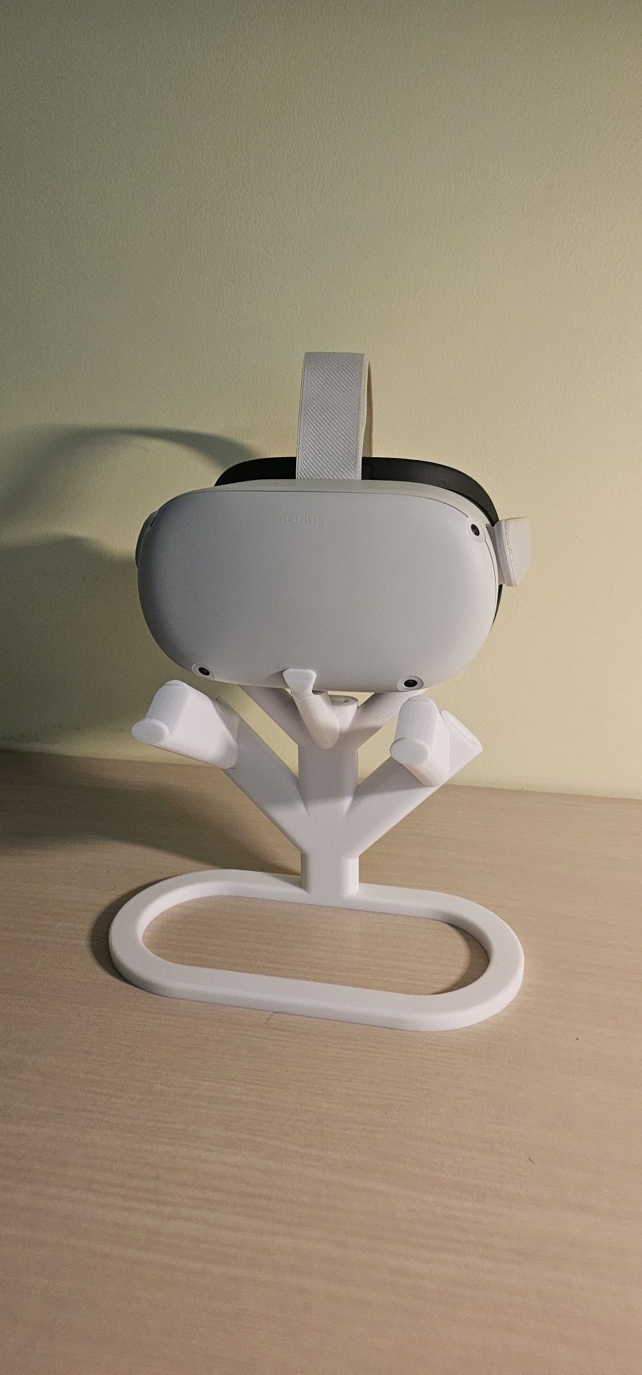 Стойка за Oculus Quest 2