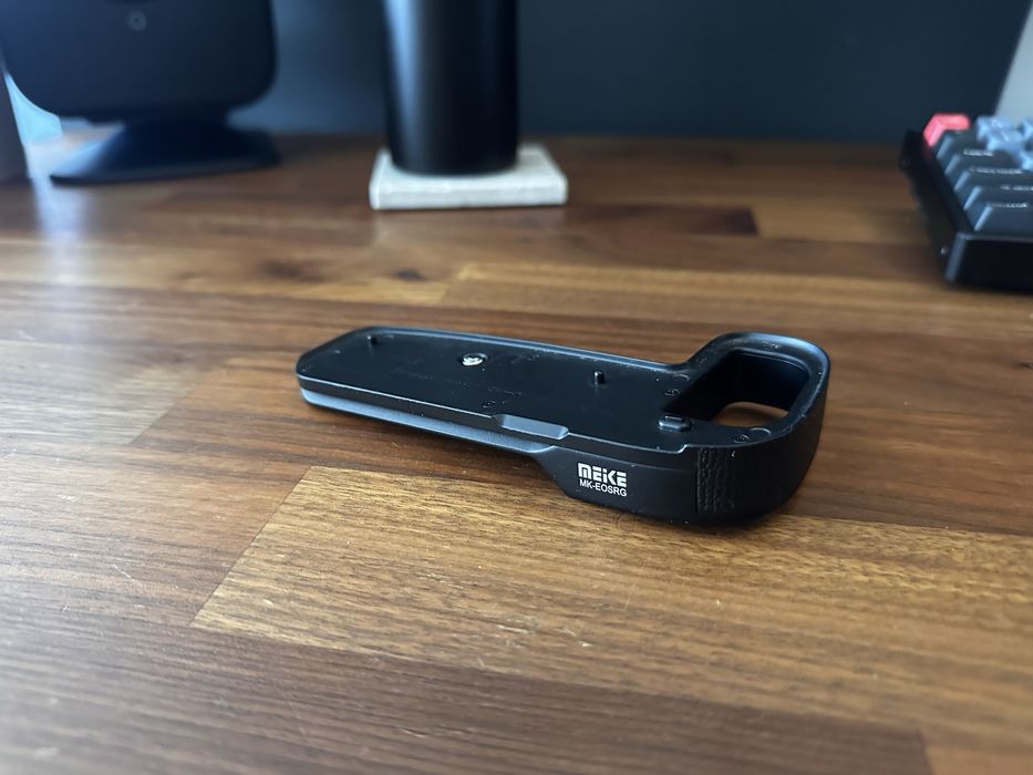 Grip Meike MK-EOSRG pentru Canon EOS R