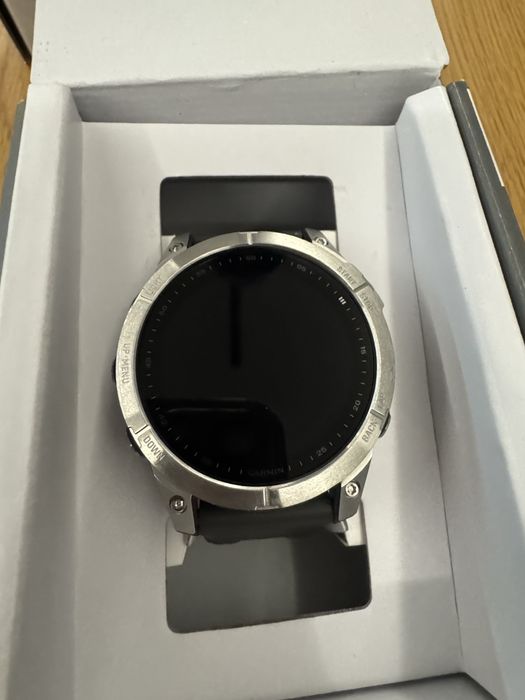 Garmin Fenix 7 Silver Graphite нов