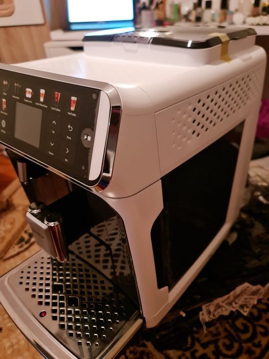 Espressor Philips seria 5500 EP5543/90