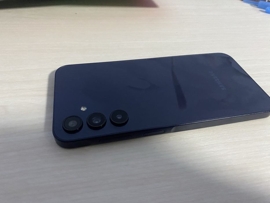 Samsung a15 nou nout