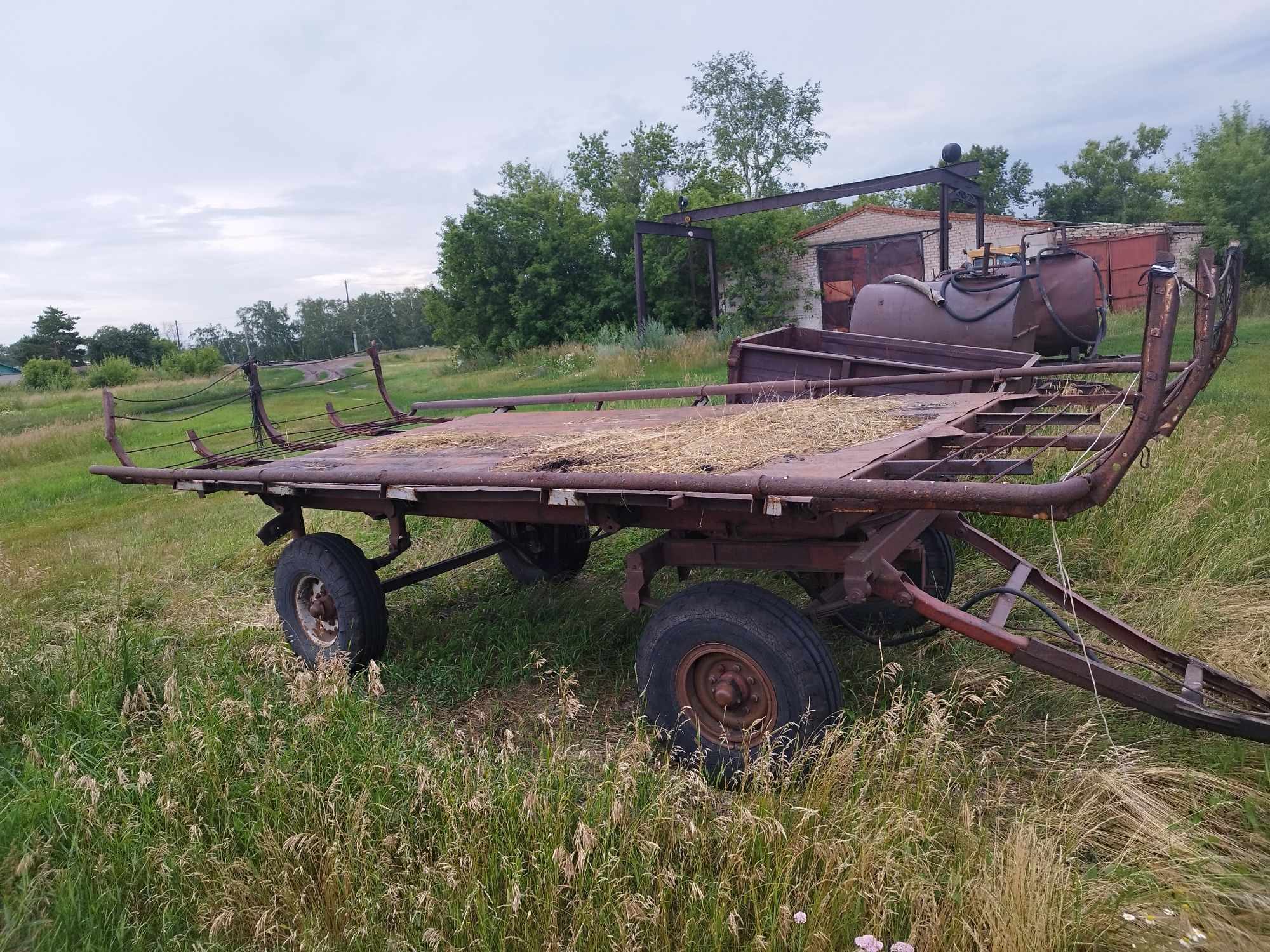 Продам телегу рулоно возка