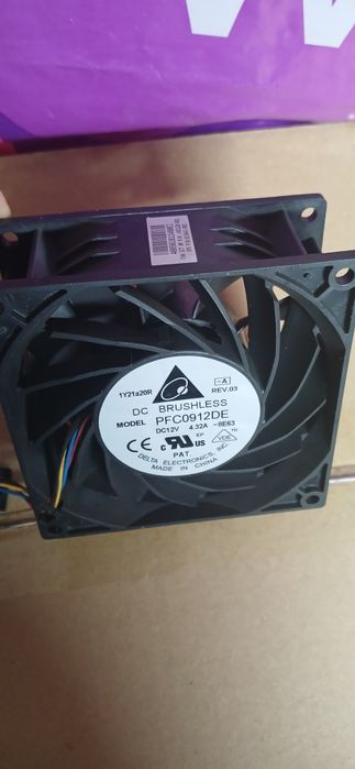 Вентилятор (кулер) 92х92х38мм