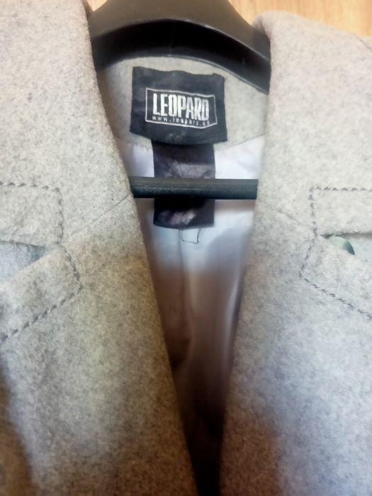 Разкошно дамско палто на българския бранд Leopard