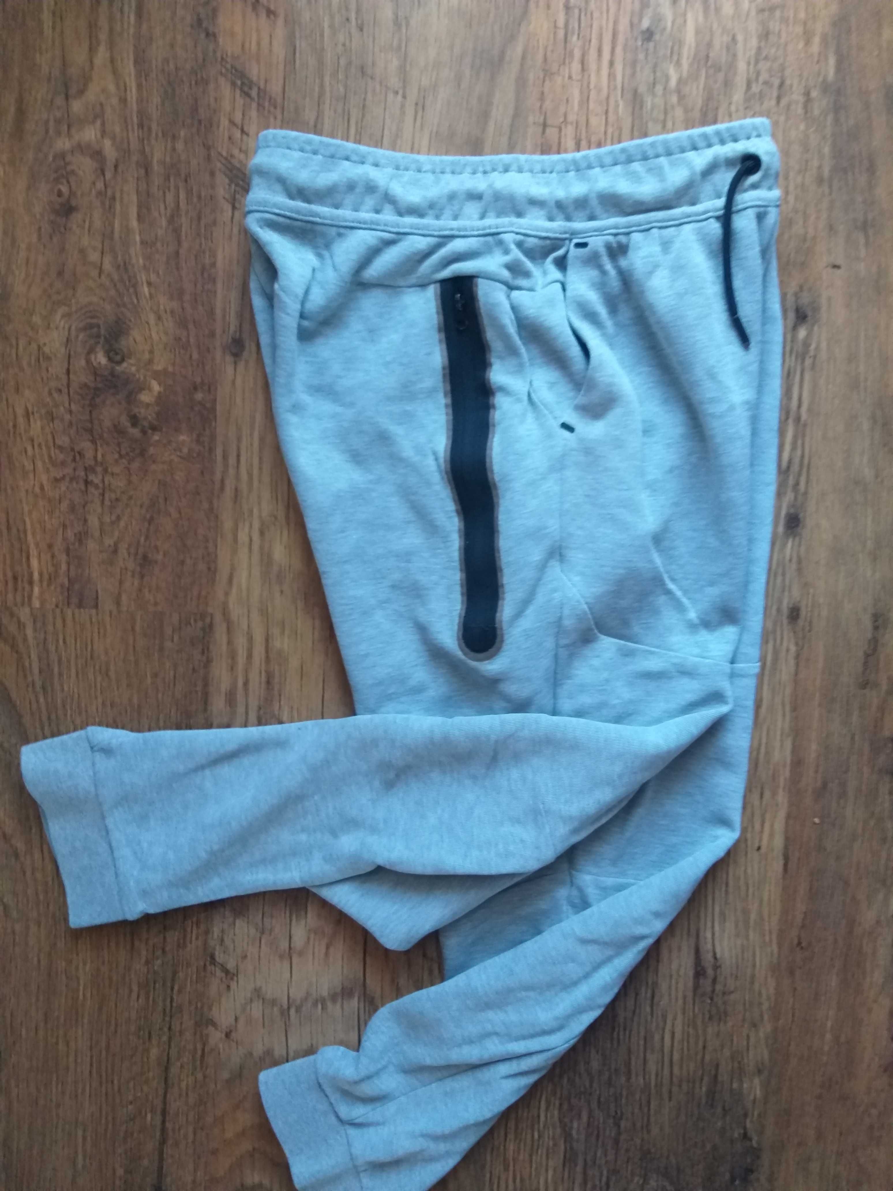 Nike B NSW TCH FLC PANT - страхотно юношеско долнище 147-158см.