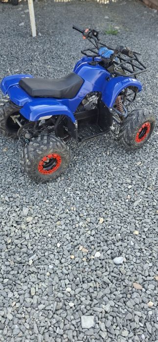 Vând atv de 125cc semi automat