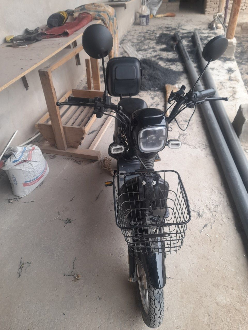 Bonvi elektro skuter sotiladi