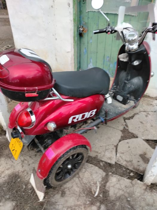 Doresc să o vând
