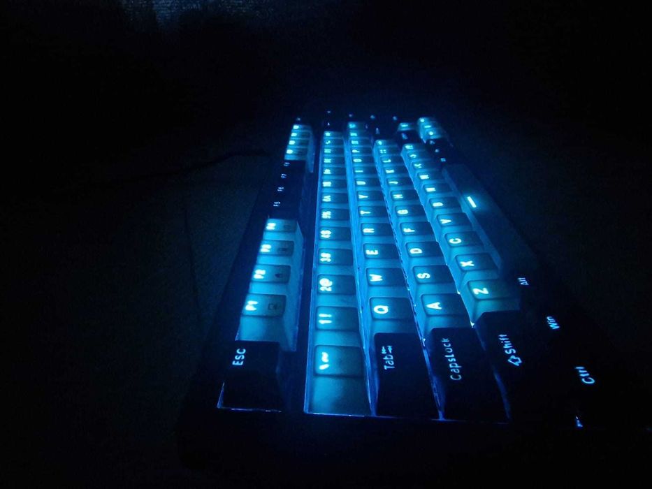 Светеща клавиатура