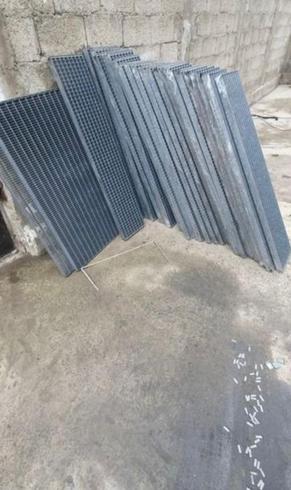 trepte zincate galvanizate