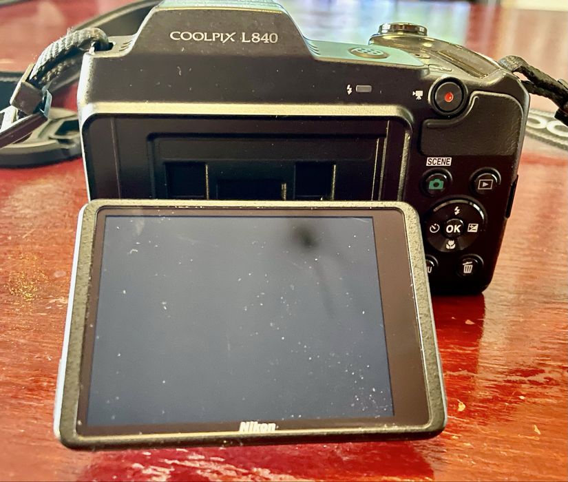 Фотоапарат Nikon Coolpix L840