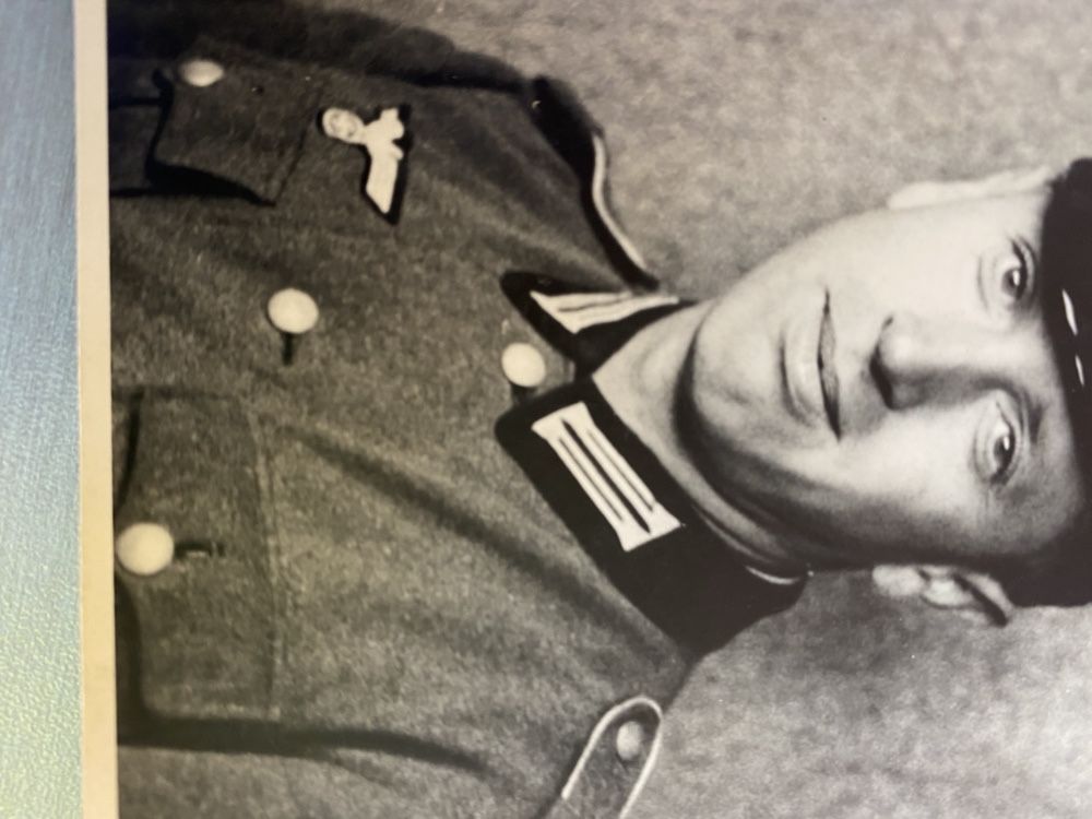 Немска снимка на офицер от втората световна война